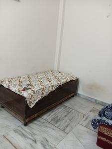 Bedroom Image of 400 Sq.ft 1 BHK Builder Floor for sale in Shastri Nagar New Delhi for Rs. 2800000