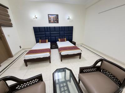 Hall Image of Urbanroomz Coliving PG in DLF Phase 2, Gurgaon