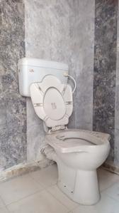 Bathroom Image of 665 Sq.ft 2 BHK Apartment / Flat for sale in Keshtopur Kolkata for Rs. 2100000