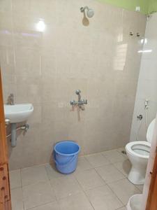 Bathroom Image of 1520 Sq.ft 3 BHK Apartment / Flat for rent in Venkatanarasimhapuram Krishna for Rs. 15000