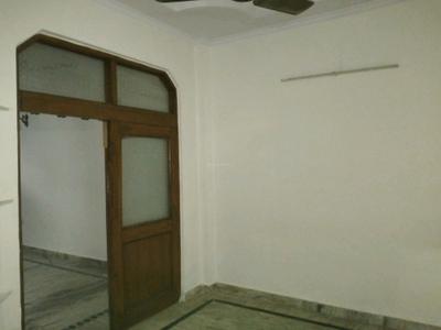 Bedroom Image of 720 Sq.ft 2 BHK Builder Floor for sale in Mukherjee Nagar New Delhi for Rs. 7500000
