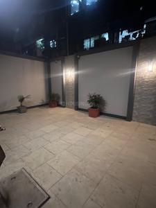 Balcony Image of 600 Sq.ft 1 BHK Apartment / Flat for rent in Worli Mumbai for Rs. 85000