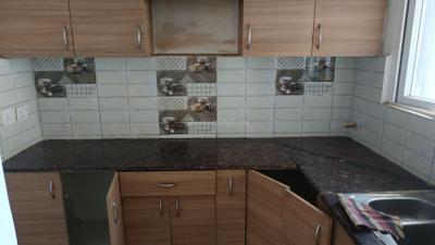 Kitchen Image of 1075 Sq.ft 2 BHK Apartment / Flat for sale in Gaur City 7th Avenue, Noida Extension Greater Noida for Rs. 10000000
