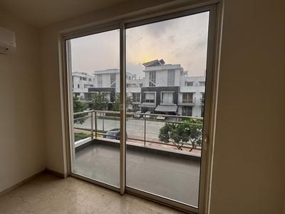 Bedroom Image of 7000 Sq.ft 4 BHK Villa for rent in Godrej Golf Link, Jaypee Greens Greater Noida for Rs. 250000