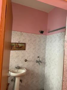 Bathroom Image of 1200 Sq.ft 2 BHK Independent House for rent in Sector 56 Gurgaon for Rs. 23000
