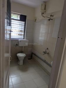 Bathroom Image of 1010 Sq.ft 2 BHK Apartment / Flat for sale in Belapur CBD Navi Mumbai for Rs. 18000000
