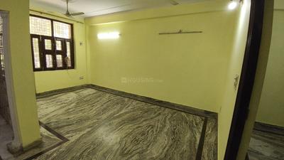 Living Room Image of 1250 Sq.ft 2 BHK Builder Floor for rent in Sector 47 Noida for Rs. 26000