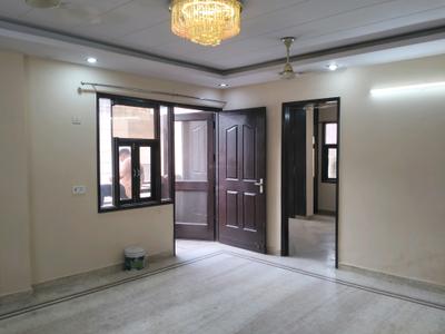 Living Room Image of 1100 Sq.ft 3 BHK Builder Floor for rent in Mansarover Garden New Delhi for Rs. 41000