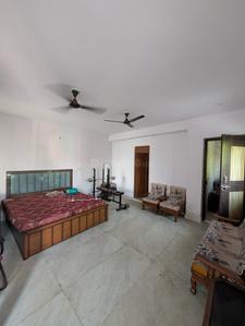 1 RK Independent Builder Floor