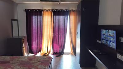 Bedroom Image of 435 Sq.ft 1 RK Studio for rent in Paramount Golfforeste Oak &amp; Pine, Surajpur Greater Noida for Rs. 15001