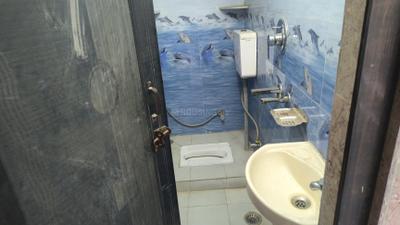 Image of 1400 Sq.ft 2 BHK Apartment / Flat for rent in DDA Om Apartment, Sector 14 Dwarka, New Delhi for Rs. 28000