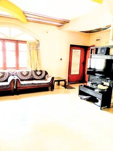 Hall Image of 2826 Sq.ft 4 BHK Independent House for sale in Chanakyapuri Ahmedabad for Rs. 40000000