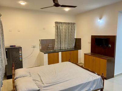 Bedroom Image of 350 Sq.ft 1 RK Apartment / Flat for rent in Indira Nagar Bengaluru for Rs. 32000