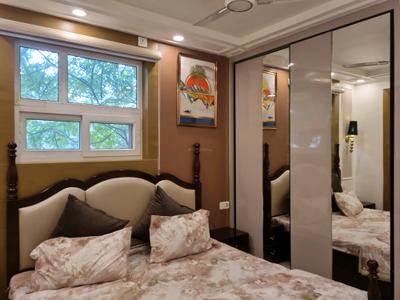 Bedroom Image of 1200 Sq.ft 4 BHK Apartment / Flat for sale in Hans Luxury Floor, Hastsal New Delhi for Rs. 7800001