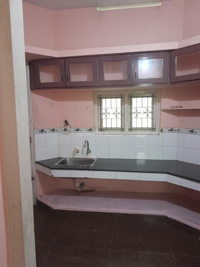 Located in nettayam mukkola Kitchen 1