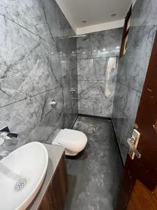 Bathroom Image of 900 Sq.ft 2 BHK Builder Floor for rent in Ashok Nagar New Delhi for Rs. 34000
