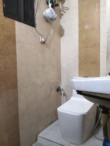 Common Bathroom Image of 450 Sq.ft 2 RK Builder Floor for rent in New Ashok Nagar New Delhi for Rs. 15000
