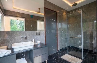 Bathroom Image of 1471 Sq.ft 2 BHK Apartment / Flat for rent in Narayan Luxuria, Sherpura Bharuch for Rs. 20000