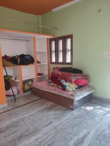 Bedroom Image of 600 Sq.ft 2 BHK Builder Floor for rent in Mothrowala Dehradun for Rs. 8500