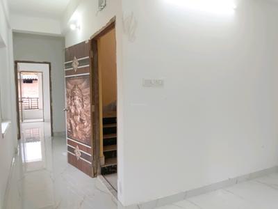 Living Room Image of 850 Sq.ft 2 BHK Apartment / Flat for sale in Kasba Kolkata for Rs. 5800000