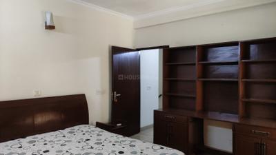 Bedroom Image of 1800 Sq.ft 3 BHK Apartment / Flat for sale in Vasant Kunj New Delhi for Rs. 45000000