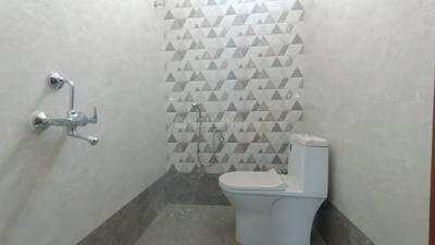 Bathroom Image of 1015 Sq.ft 2.5 BHK Apartment / Flat for sale in Madipakkam Chennai for Rs. 7500000