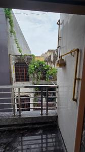 Balcony Image of 540 Sq.ft 2 BHK Builder Floor for rent in Dwarka Mor New Delhi for Rs. 14000