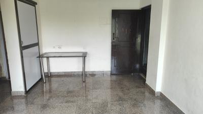 Living Room Image of 650 Sq.ft 1 BHK Apartment / Flat for rent in Classic View Appartment, Dahisar West Mumbai for Rs. 30000