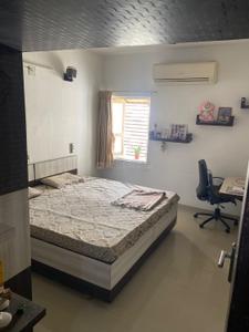 Bedroom Image of 927 Sq.ft 2 BHK Apartment / Flat for sale in Ramdev Nagar Ahmedabad for Rs. 7000000