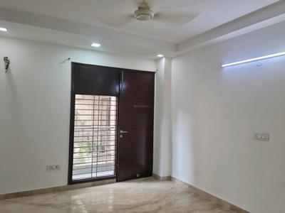 Bedroom Image of 4190 Sq.ft 4 BHK Builder Floor for rent in Janakpuri New Delhi for Rs. 80000