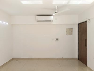 Living Room Image of 900 Sq.ft 2 BHK Apartment / Flat for rent in Lodha Splendora Riverview, Kasarvadavali Thane for Rs. 31000