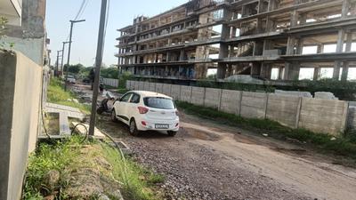 Image of 750 Sq.ft 1 BHK Villa for sale in Gaur Yamuna City, Yeida, Greater Noida for Rs. 13500000