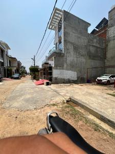 Vineet Khand 6 Plot View 1