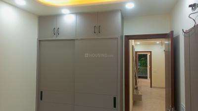 Bedroom Image of 750 Sq.ft 2 BHK Builder Floor for sale in Pitampura New Delhi for Rs. 13500000