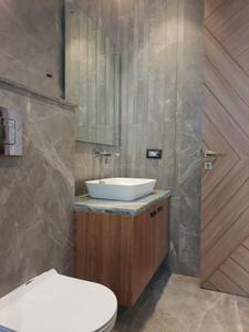 Bedroom One Image of 2844 Sq.ft 4 BHK Builder Floor for sale in DLF City Phase 1 by DLF, DLF Phase 1 Gurgaon for Rs. 54500000