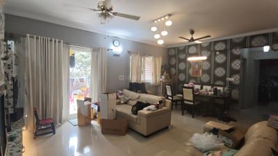 Living Room Image of 1200 Sq.ft 2 BHK Apartment / Flat for rent in Mantri Glades, Kaikondrahalli Bengaluru for Rs. 65000