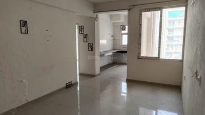Living Room Image of 700 Sq.ft 2 BHK Apartment / Flat for sale in Shree Green Court, Sector 90 Gurgaon for Rs. 7050000