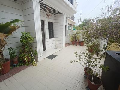 Balcony Image of 2600 Sq.ft 4.5 BHK Independent House for sale in Subhanpura Vadodara for Rs. 18500000