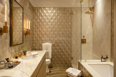 Bathroom Image of 1010 Sq.ft 2 BHK Apartment / Flat for sale in Arkade Views, Goregaon East Mumbai for Rs. 18400000
