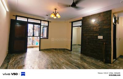 Hall Image of 825 Sq.ft 2 BHK Apartment / Flat for sale in Saket New Delhi for Rs. 4500000
