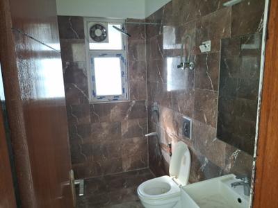 Image of 2275 Sq.ft 3 BHK Apartment / Flat for rent in Sunworld Arista, Sector 168, Noida for Rs. 46000