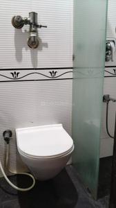 Bathroom Image of 985 Sq.ft 2 BHK Apartment / Flat for rent in Supreme Lake Florence, Powai Mumbai for Rs. 80000