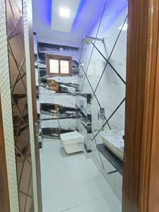 Balcony Image of 1000 Sq.ft 3 BHK Builder Floor for rent in Guru Ji Welfare Homes, Dwarka Mor New Delhi for Rs. 30000