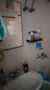 Bathroom Image of 950 Sq.ft 2 BHK Apartment / Flat for sale in Dum Dum Kolkata for Rs. 6000000