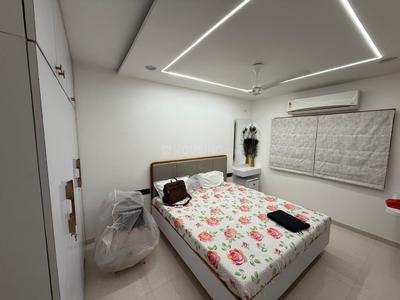 Bedroom Image of 1530 Sq.ft 3 BHK Apartment / Flat for sale in Shruti Apartment, Memnagar Ahmedabad for Rs. 13500000