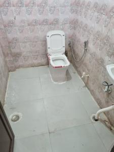 Bathroom Image of 1076 Sq.ft 2 BHK Independent House for rent in Villa Alpha 2, Alpha II Greater Noida for Rs. 30000