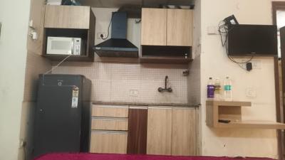 Kitchen Image of 425 Sq.ft 1 BHK Studio for rent in Supertech Ecociti, Sector 137 Noida for Rs. 19500