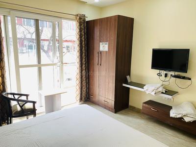 Bedroom Image of URBANROOMZ COLIVING PG GOLF COURSE ROAD in Sector 53, Gurgaon