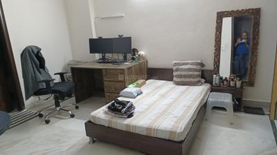 Bedroom Image of 2000 Sq.ft 3 BHK Builder Floor for sale in Shivalik New Delhi for Rs. 41050000