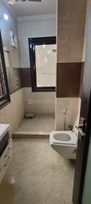 Bathroom Image of 1100 Sq.ft 3 BHK Independent House for rent in Tagore Garden Extension New Delhi for Rs. 45000